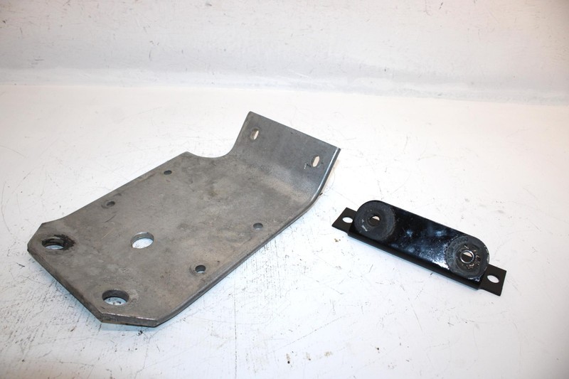 87 Polaris Trail Oem Engine Mount Plate Set 1011587 5220684 SP66