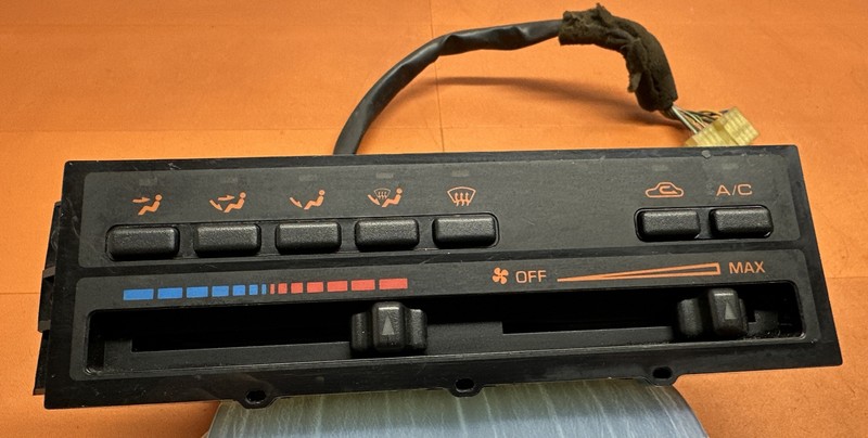 0772000433 | 1985 - 1992 MK2 RX-7 FC3S MAZDA OEM A/C CONTROL SWITCH PANEL Manuel