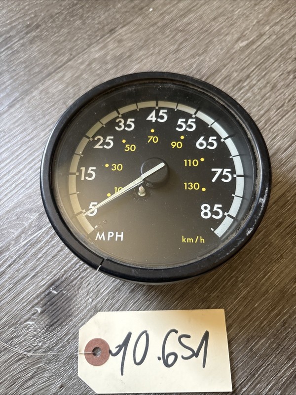 FREIGHTLINER Speedometer Missing P/N Broken