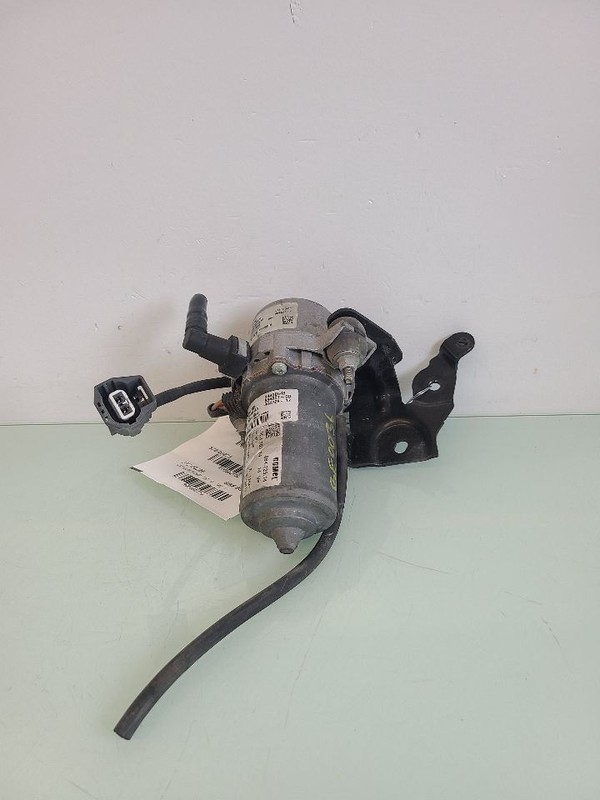 Vacuum Pump Brake Booster Auxiliary 6.2L Fits 16-23 CAMARO 582109