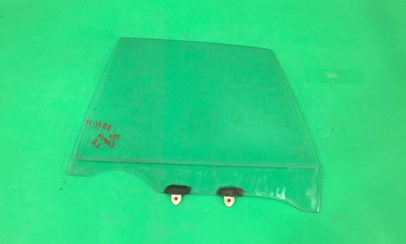 92 93 94 95 96 CAMRY SDN DRIVER LEFT REAR WINDOW DOOR GLASS OEM 3571-14