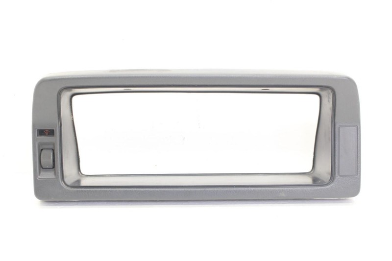 91-93 Mazda B-2600 Speedometer Gauge Cluster 09UB39