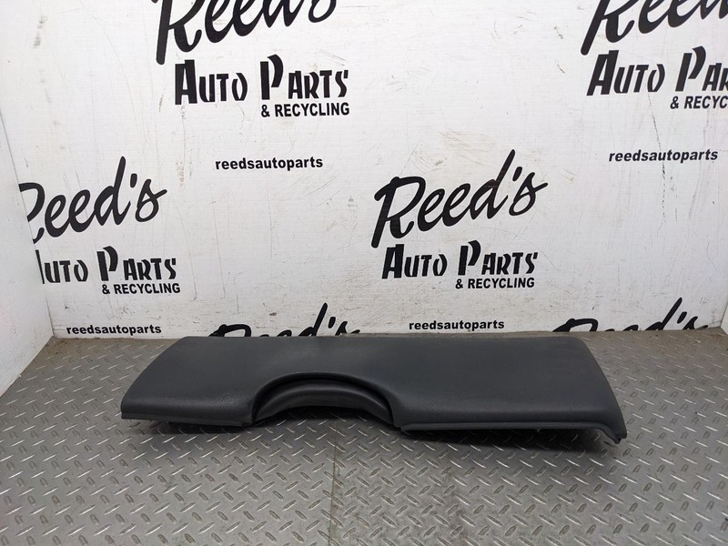 99-06 CHEVY/GMC DRIVER SIDE LOWER DASH KNEE BOLSTER PANEL GENUINE OEM 1159882