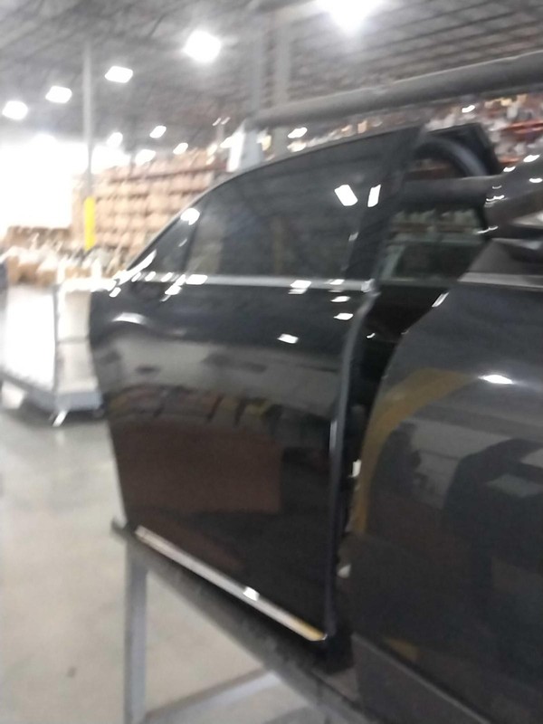 Lincoln Continental 2018 Right Rear Door BLACK 622018 1099