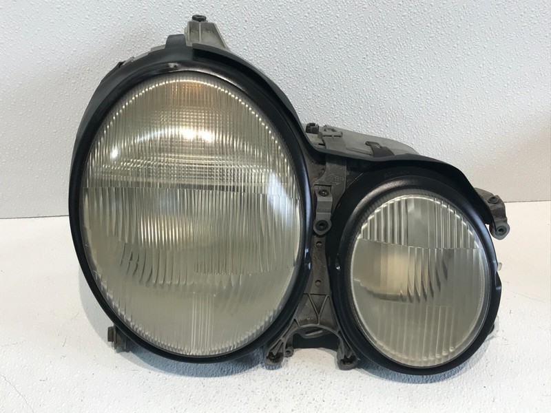 00-03 Mercedes W210 E320 E430 Front Right RH Side Headlight Light Lamp