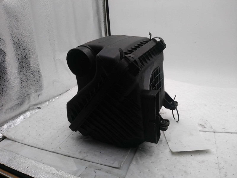 2013 Hyundai Sonata Air Cleaner Assembly OEM Used 2.4L 153K Miles