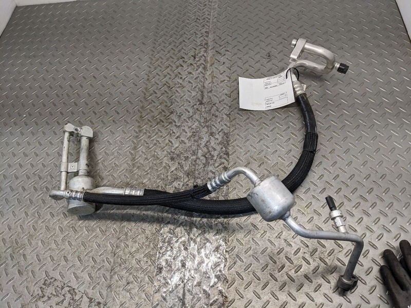 2019-2023 Chevy Silverado 1500 AC Refrigerant Discharge & Suction Hose 8 118