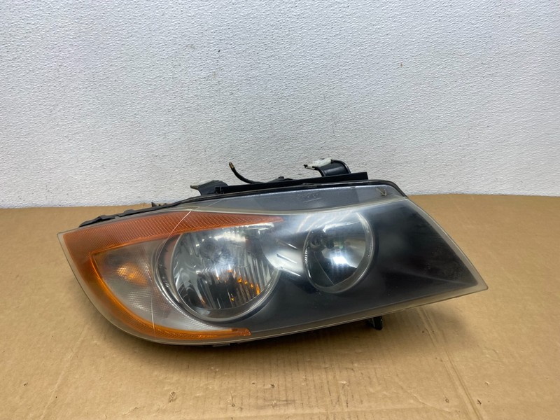 Halogen 2006 to 2008 BMW 3 Series Headlight Right Passenger Side AC7526 DW