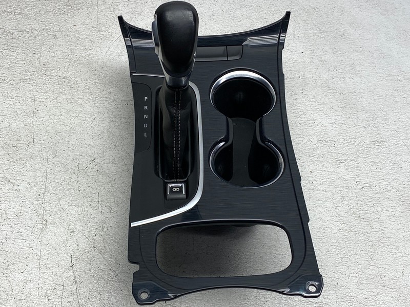 16-18 BUICK ENVISION CENTER CONSOLE ARM REST CUP HOLDER PANEL TRIM OEM LOT737