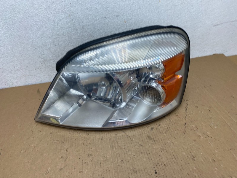 2004 - 2007 Ford Freestar Left Driver LH Side Headlight Halogen OEM AD8097 DW