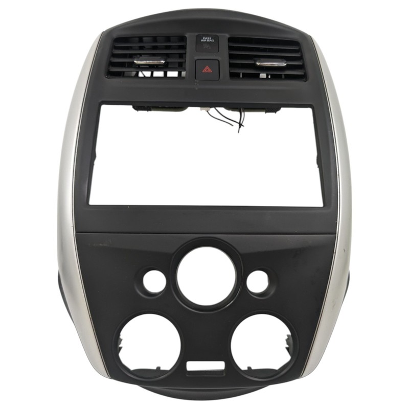 14-19 Nissan Versa Center Dash Radio Bezel Climate Control Trim Hazard Vents OEM