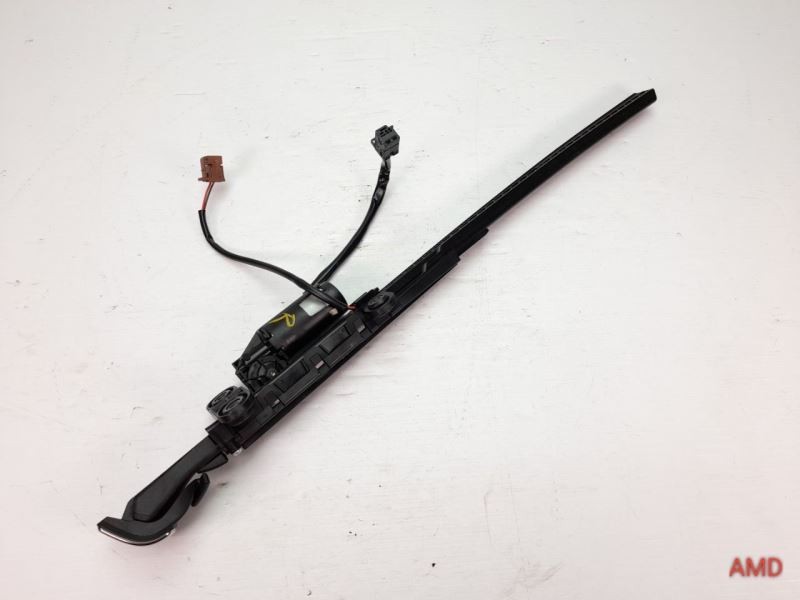 2008 BMW 335xi 335i 328i 328xi E92 Coupe Right Passenger Seat Belt Handover