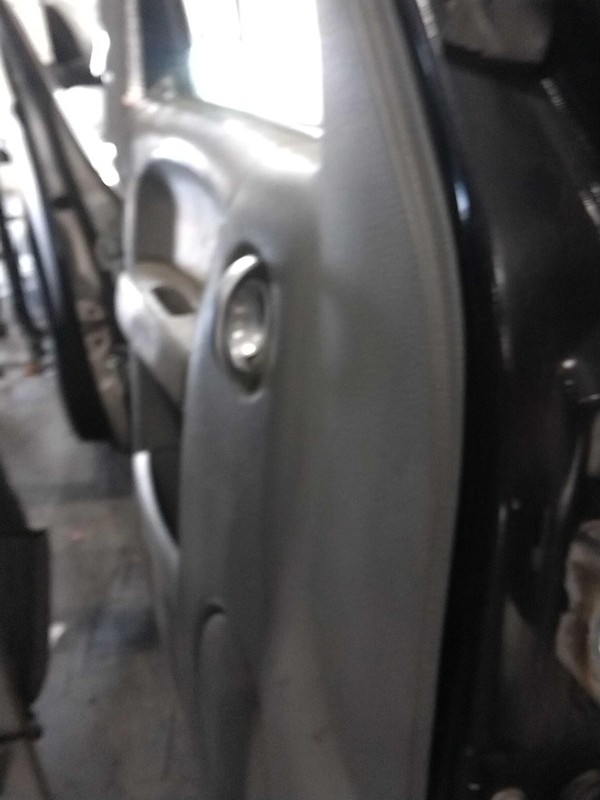 2005 Jeep Liberty Left Front Door Black 4DR SUV OEM 112K Miles Used Parts