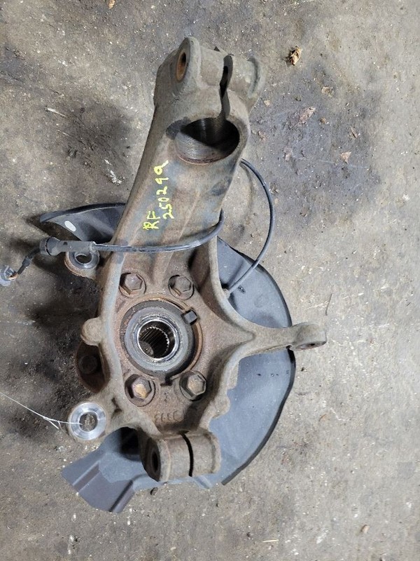 Passenger Right Front Spindle/Knuckle Fits 17-23 QASHQAI 1639181