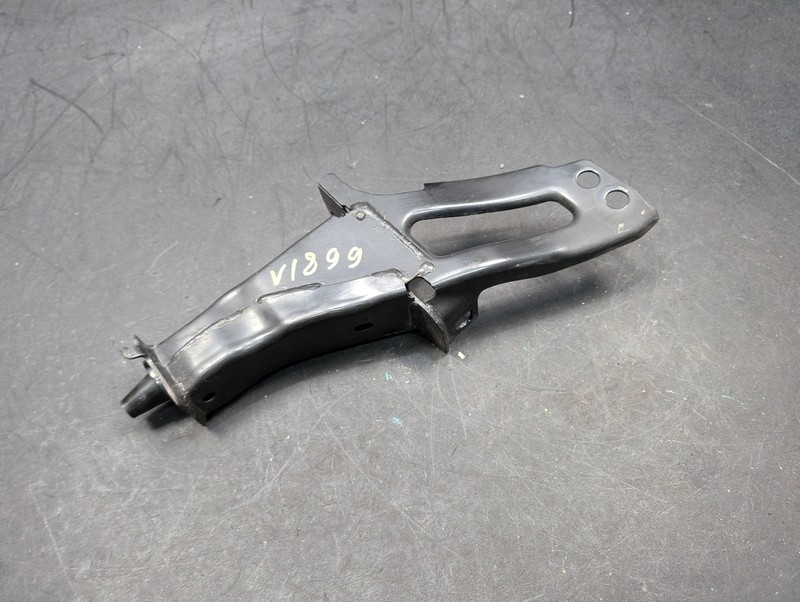 Front Bumper Reinforcement Left Bracket 2017 Volvo S60 31329799 2014 - 2018 X