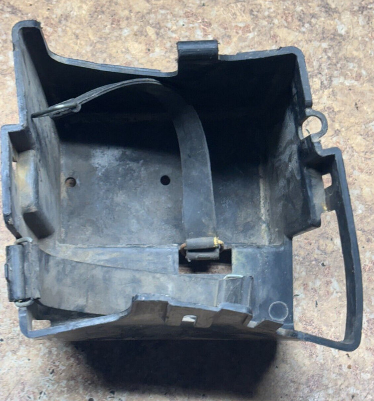 1997 Yamaha Virago XV250 Battery Box Holder Container Batterie Strap XV 250 C3