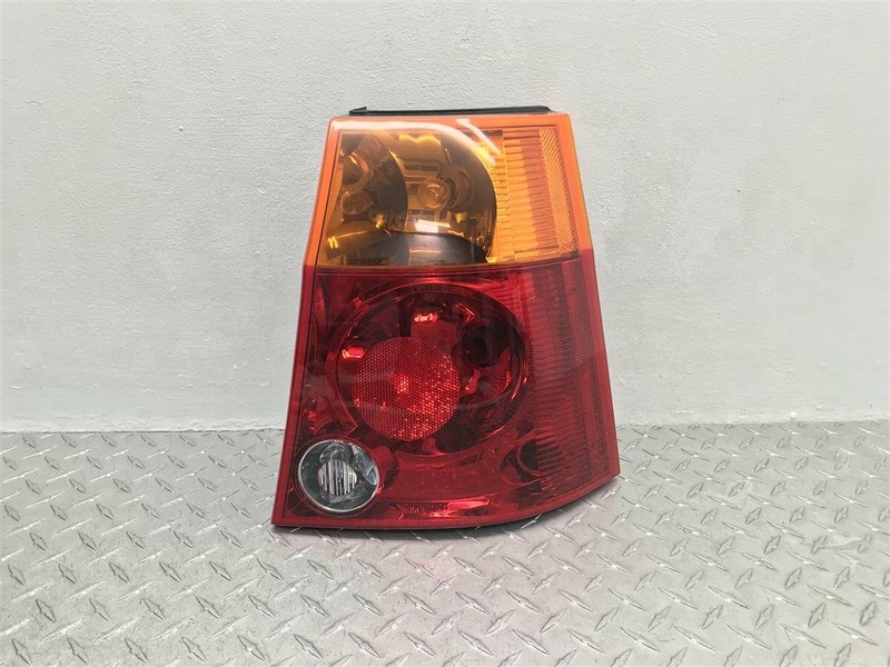 04 05 06 07 08 CHRYSLER PACIFICA PASSENGER TAIL LIGHT OEM 166-02112R