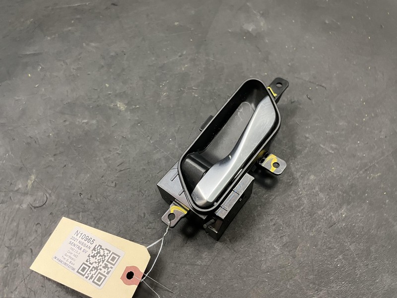 Front Left Door Inside Handle 2021 Nissan Sentra 80671-6CA0B 2020 2022