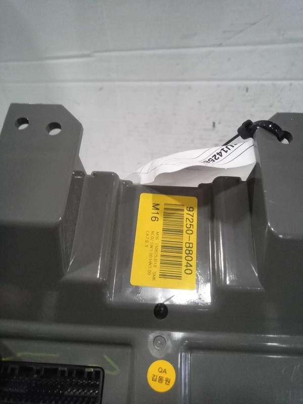 2016 Hyundai Santa Fe A/C Selector Switch OEM Red 97250B8450 118k Miles