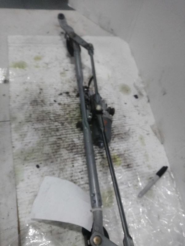 2015 Chrysler 300 Wiper Motor OEM 68082552AA Black 123K Miles
