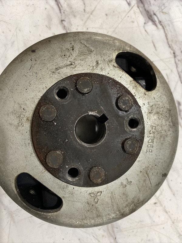 92 1993 '93 YAMAHA PHAZER 2 480 ST SNOWMOBILE Flywheel