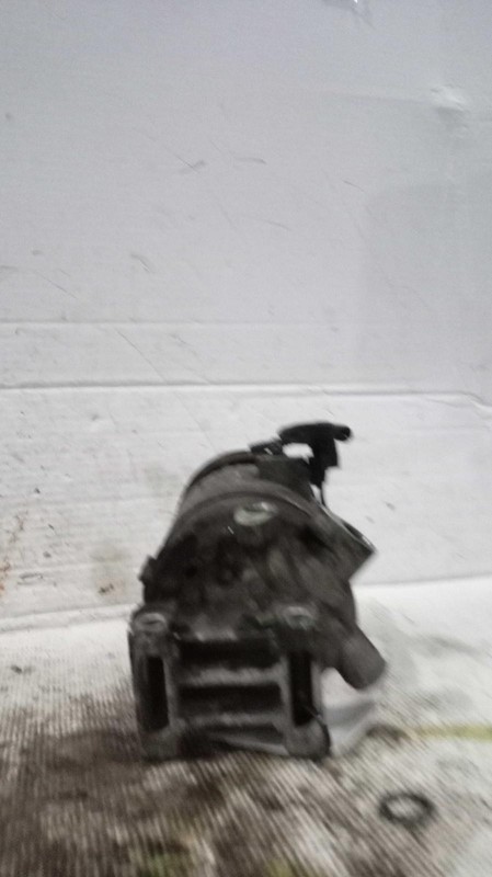 2014 Nissan Quest A/C Compressor OEM 926001JA1A 52K Miles White