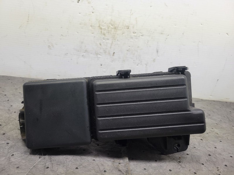 Fuse Box Engine Compartment Coupe EX Fits 03-07 ACCORD 1655879