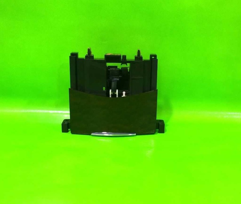 13 14 XTS CENTER CONSOLE POWER POINT STORAGE OEM 4073-29