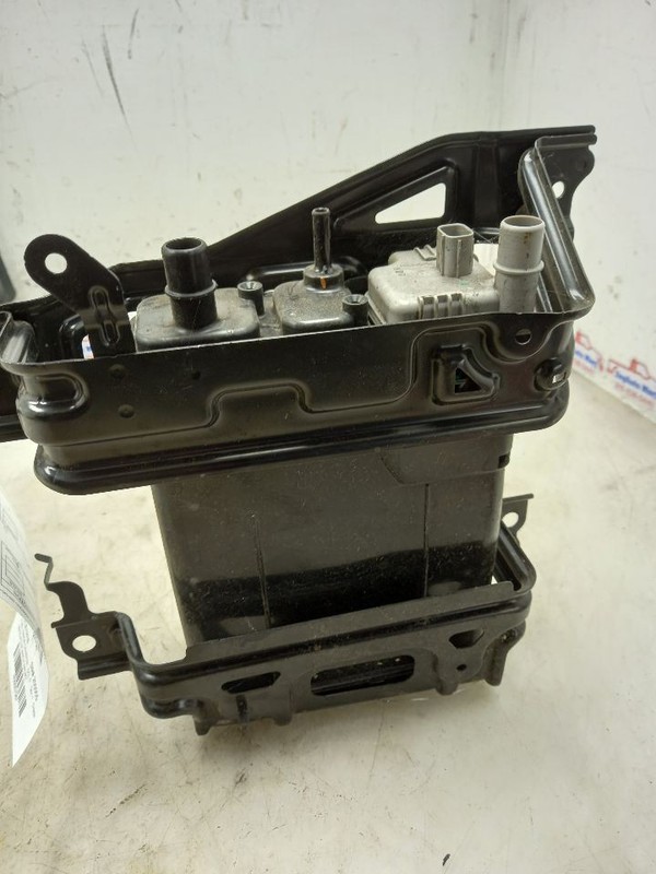 18 LEXUS NX300 F-SPORT 2.4L FUEL VAPOR CANISTER