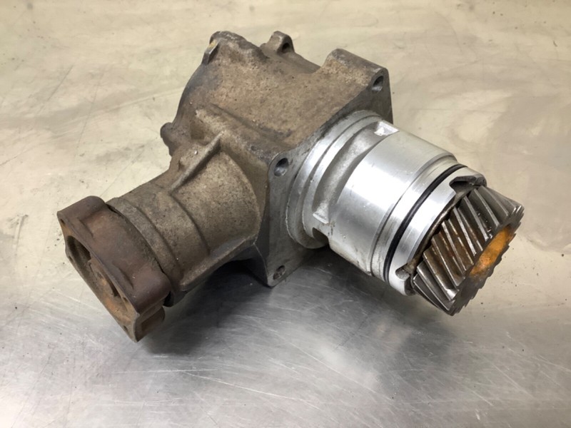 97-98 Honda CR-V AT 4WD Transfer Case Propeller Drive Shaft Rear Output OEM