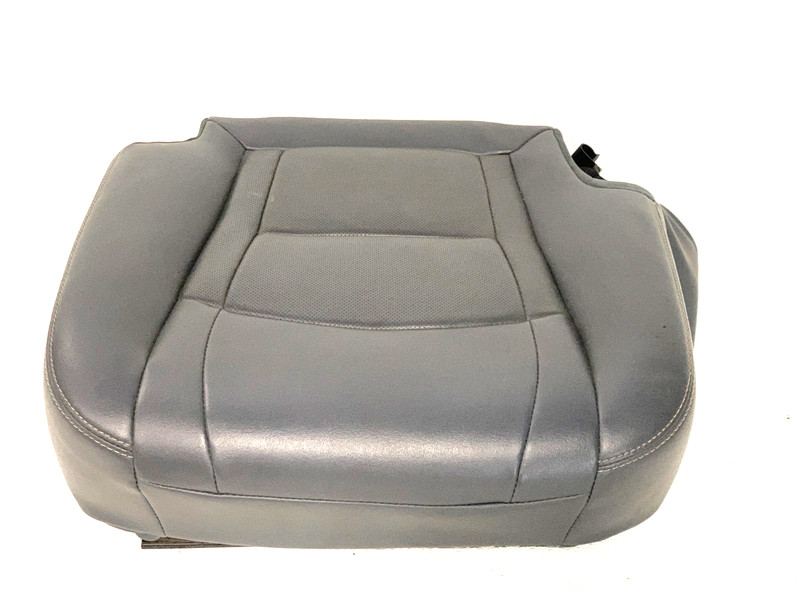 2018-2021 BUICK ENCLAVE RIGHT SIDE 2ND ROW LOWER SEAT CUSHION OEM #A0.30