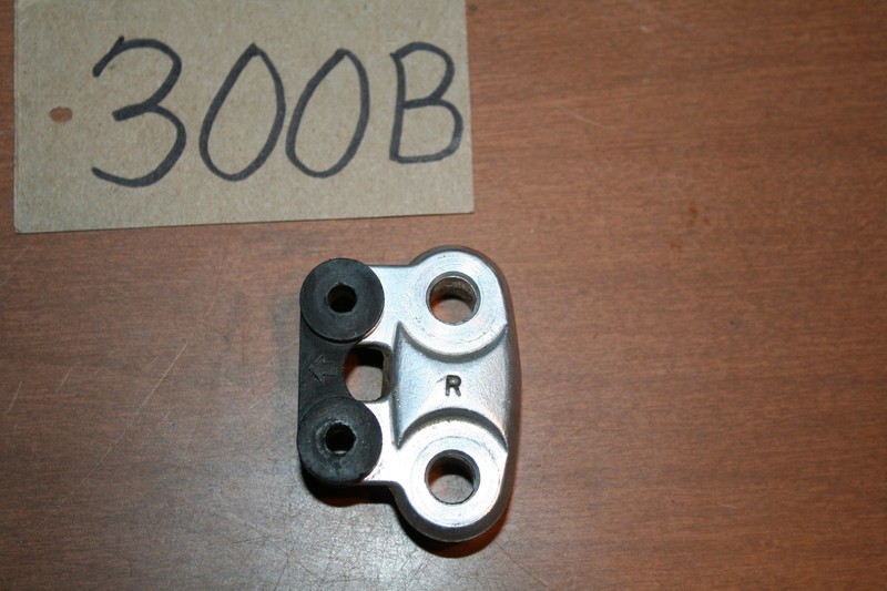 1985 Honda ATC 250SX Handle Bar Clamp Right Side 85