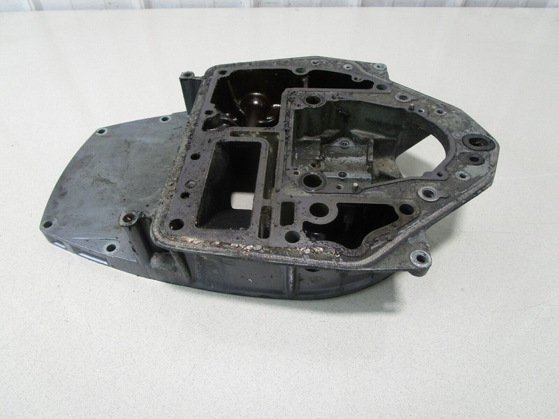 6D8-41137-00-94 Yamaha 75 Hp 4 Stroke Outboard Exhaust Guide Adaptor Plate 2005