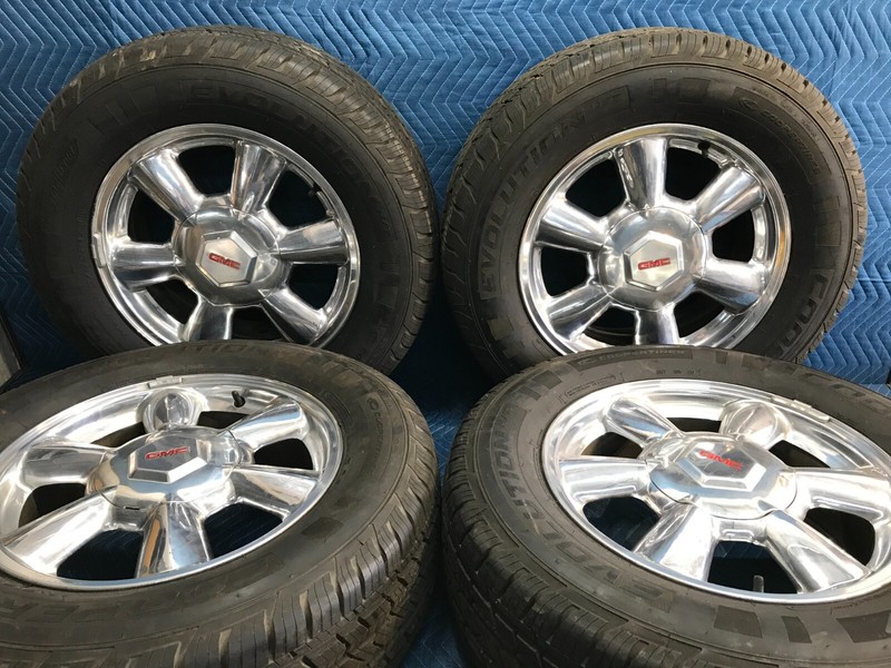 GMC Evolution Cooper Wheels 245/65R17 RIM 17x7 9595180 OEM Set of 4
