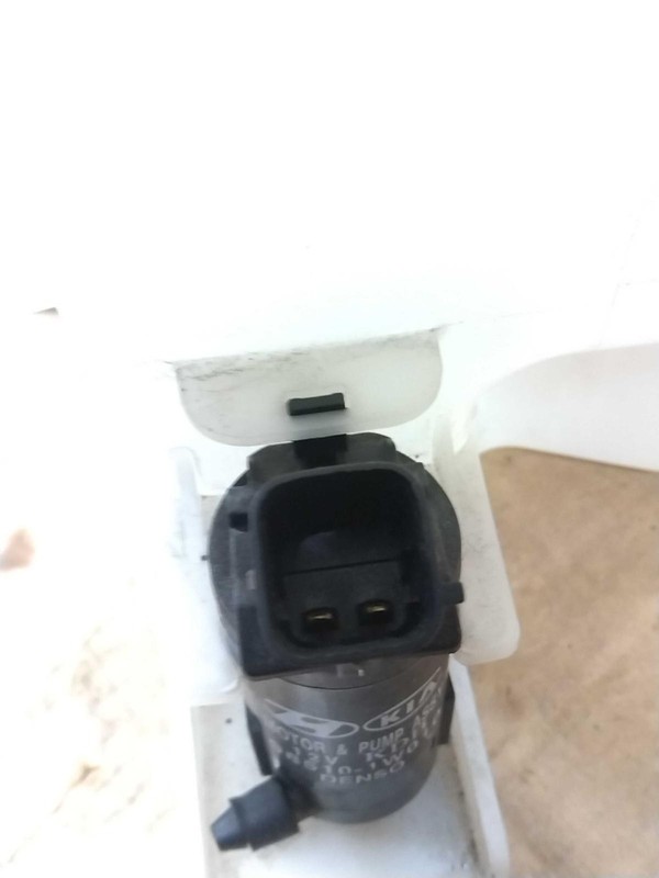 2016 KIA RIO Washer Fluid Reservoir OEM Silver 1.6L 97000 Miles NJ25-22201