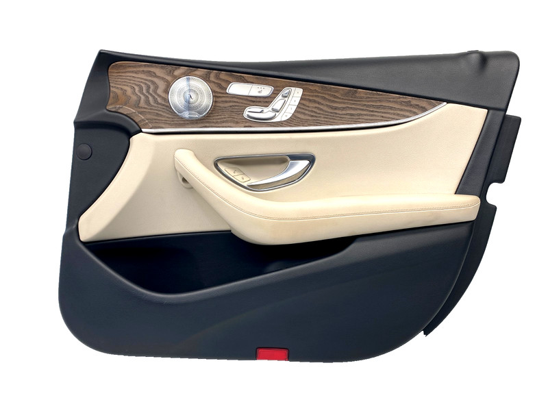 17-20 MERCEDES E400 W213 FRONT RIGHT INTERIOR DOOR PANEL OEM #A0.60