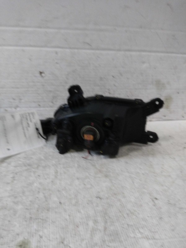 2018 Hyundai KONA Left Fog Light Assembly Grey 653262 112K Miles