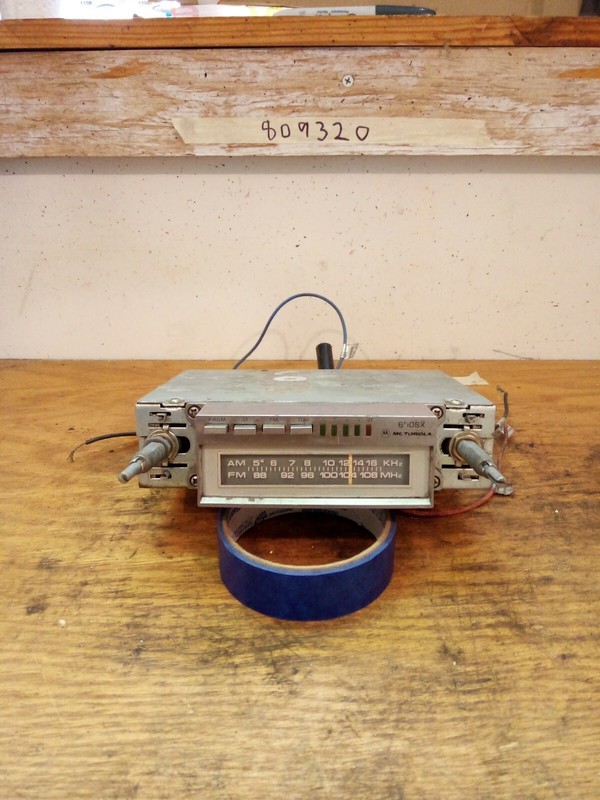 Motorola8 Track Player Car Radio 600SX