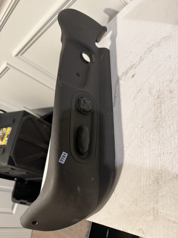 2004-2008 Pontiac Grand Prix Left Driver Front Seat Side Trim Bezel GRAY GREY