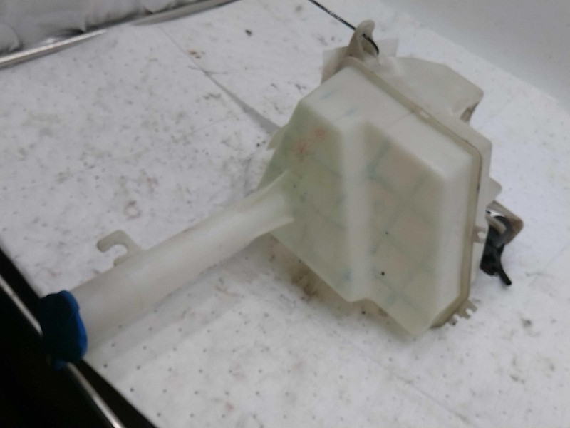 2012 KIA Optima Washer Fluid Reservoir OEM White 2.40L 193K Miles NJ25-25489