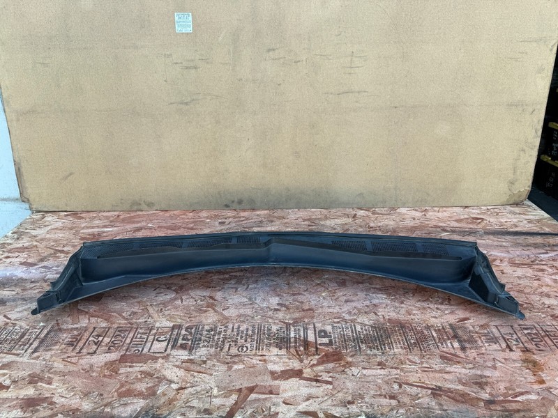 FORD BRONCO SPORT 2021-2024 OEM FRONT WINDSHIELD COWL COVER TRIM MOLDING ASSY