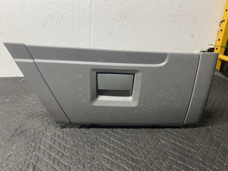 2014 Ford E250 Glovebox