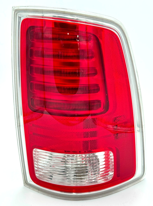 ✅13-24 RAM 1500-3500 CLASSIC CHROME RIGHT TAILLIGHT OEM LED TAILLAMP BACKUP LAMP