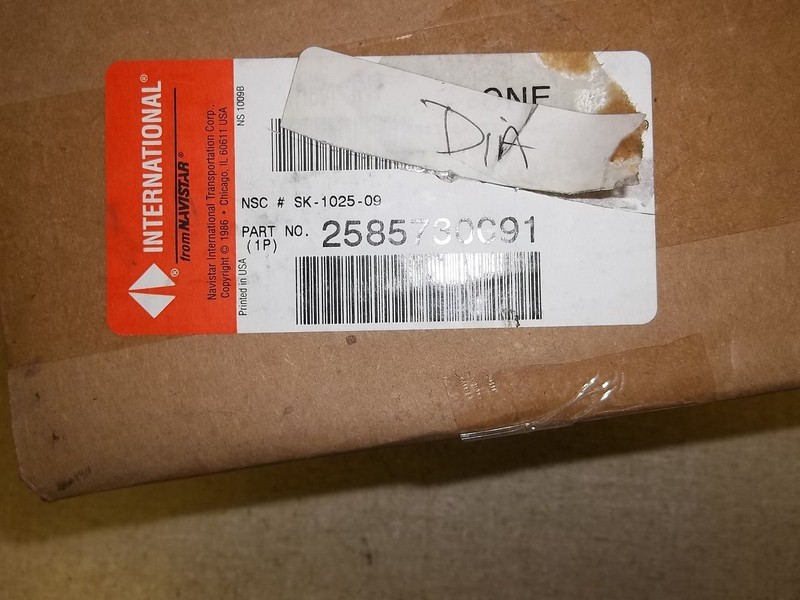 Navistar International Bracket Adjustable Knob NS2000 2585730C91 Handle Kit