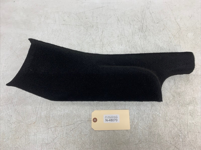 20-23 Tesla Model Y Rear Left C-Pillar Trim Cover Lower OEM 1592658-99-B B76