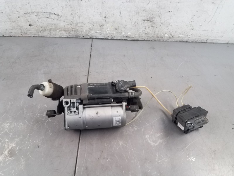 2012 Mercedes Benz AMG E 63 Air Suspension Compressor #2691 VV9