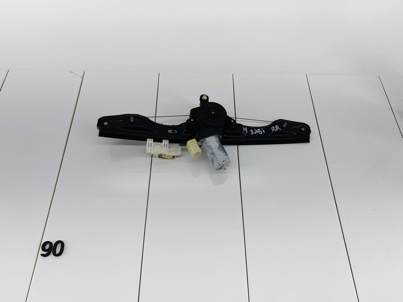 12-16 BMW 328I F30 REAR RIGHT PASSENGER SIDE DOOR WINDOW REGULATOR & MOTOR OEM