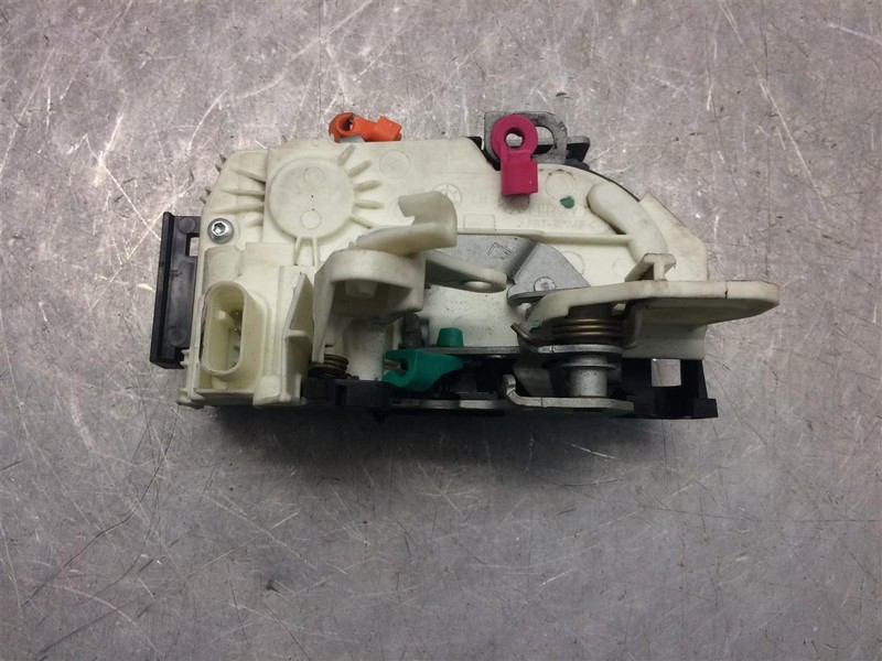 2014 JEEP COMPASS FRONT DRIVER LEFT DOOR LOCK LATCH ELEC ACTUATOR OEM 4589417AH