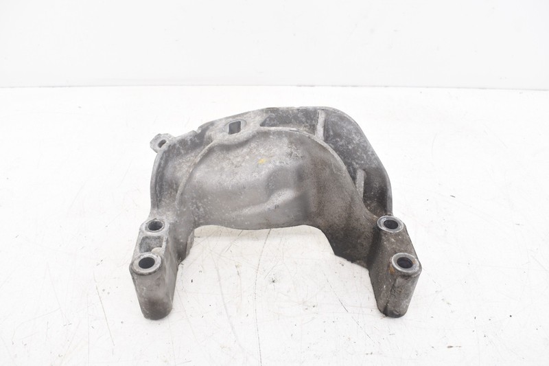 2006 Mini Cooper S R52 Engine Mount Supporting Bracket OEM KW87