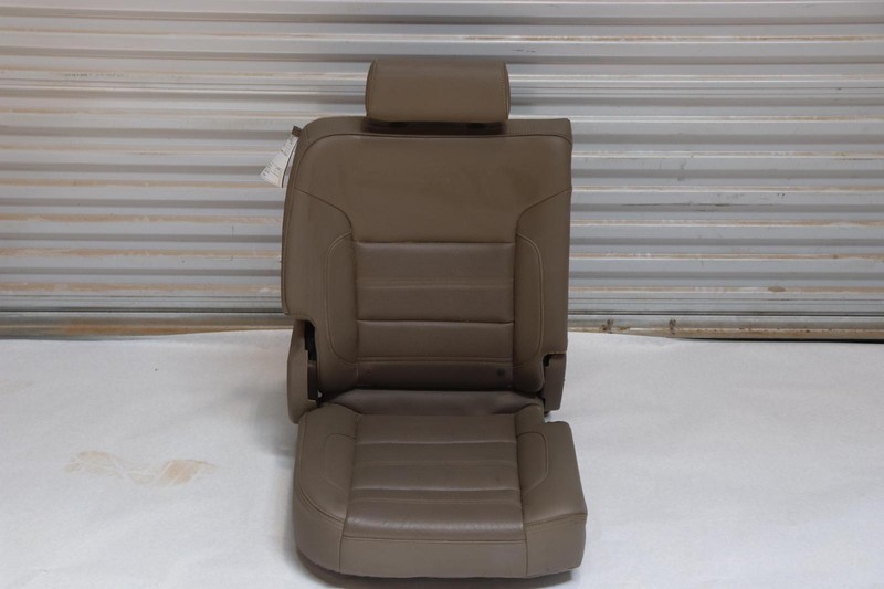 2015-2016 GMC SIERRA 2500 HD DENALI CREW CAB REAR RIGHT SIDE SEAT LEATHER OEM